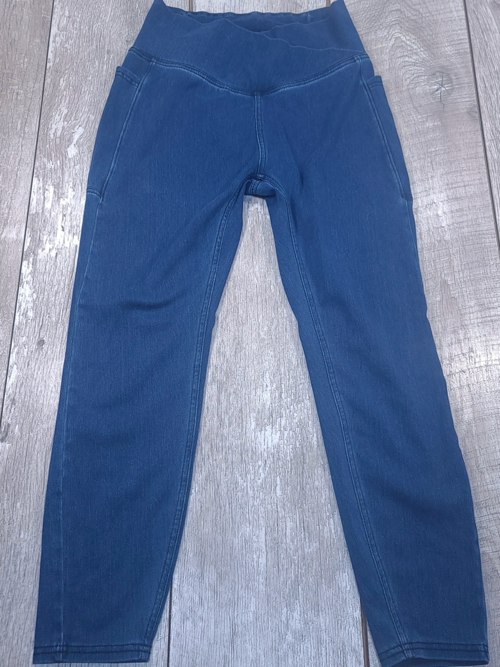 HALARA womens Skinny Jeans in Deep Navy Blue medium stretch band